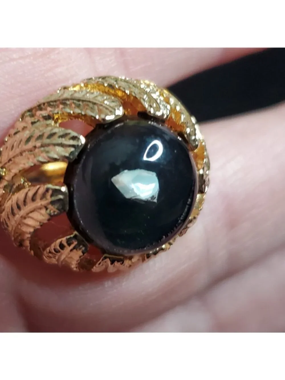Vintage Cufflinks Gold Tone Black Opal Chip 7/8